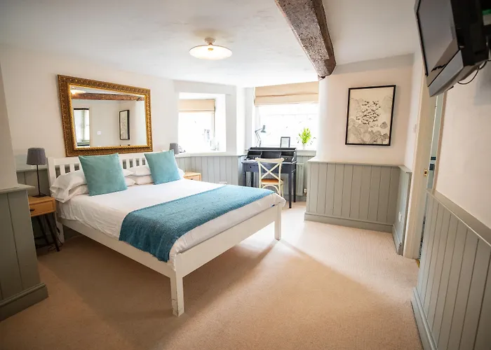 Pension de Famille Tower House Guest House