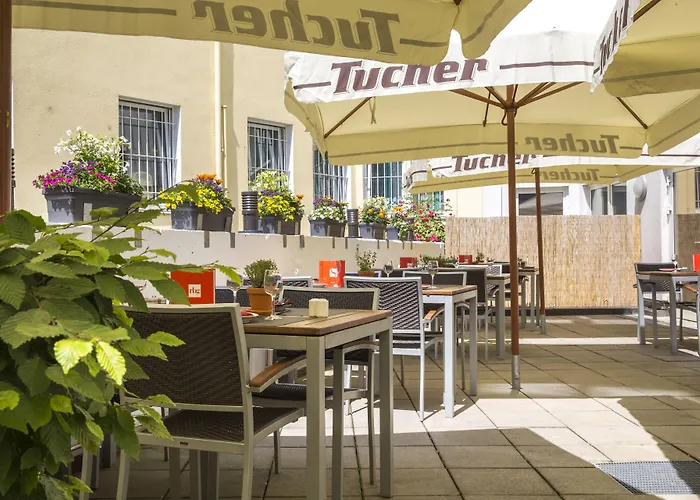 Pet Friendly hotel: Park Inn By Radisson Nuernberg