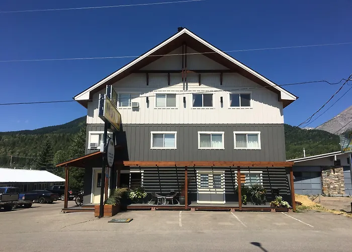 Pet Friendly hotel: Snow Valley Lodging