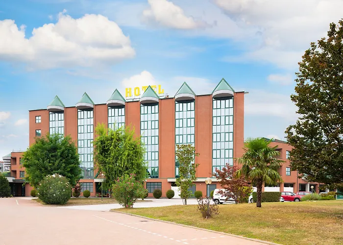 Hotel con piscina: Rivoli Hotel