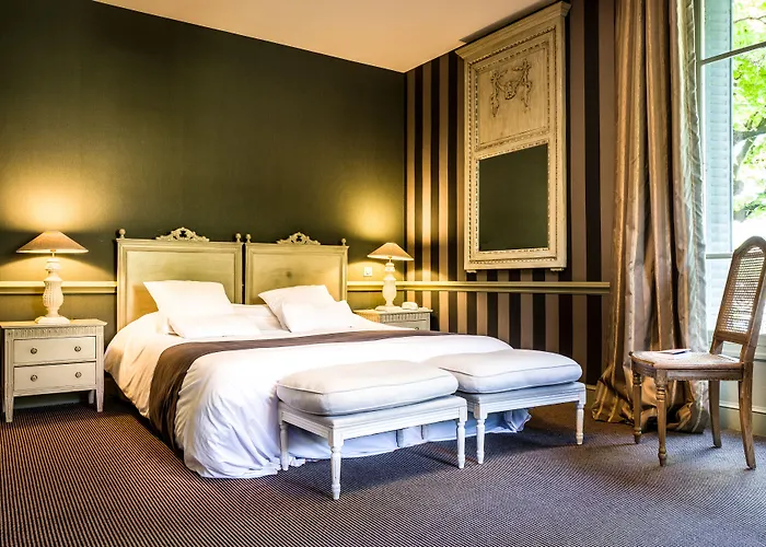 Hôtel Helvie - Les Collectionneurs