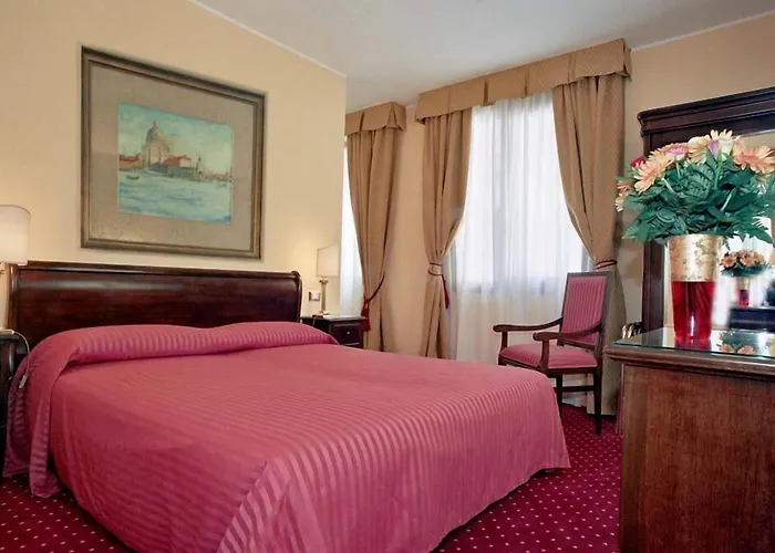 Hotel de 3 estrellas: Acca Hotel