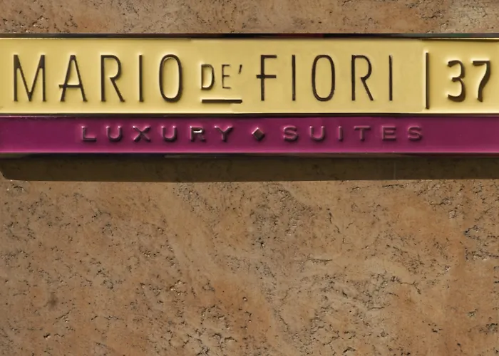 Hotel suites Mario De' Fiori 37