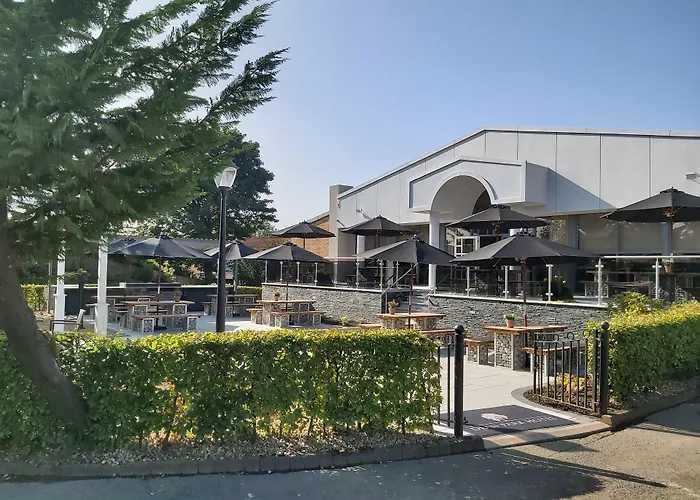 Dean Park Hotel