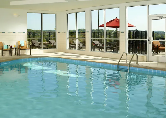 Courtyard By Marriott Nashville
