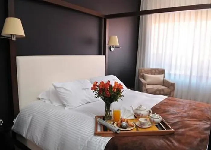 Hotel com pingue-pongue: Regency Park Hotel