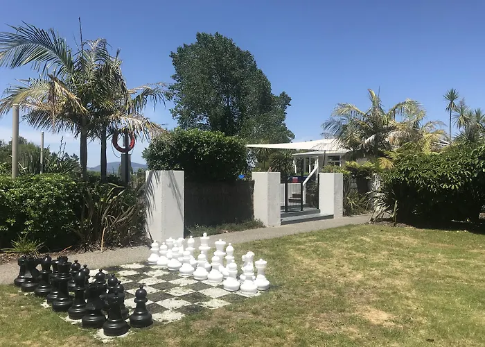 Beach hotel: Ramada Resort By Wyndham Rotorua Marama