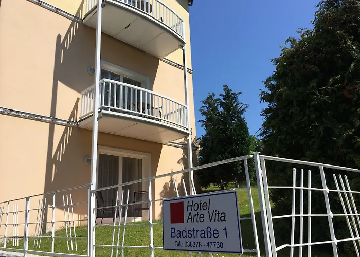 Hotel near College: Hotel Garni Arte Vita