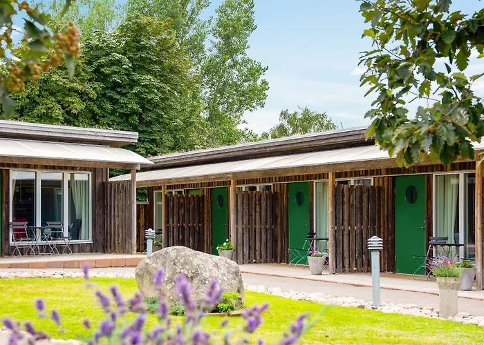Hoteles con Jacuzzi l Och Restaurang Hovs Hallar