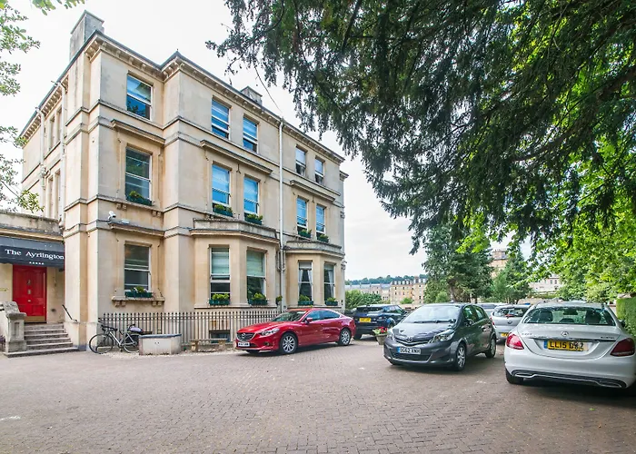 Luxury hotel only: The Ayrlington Guesthouse