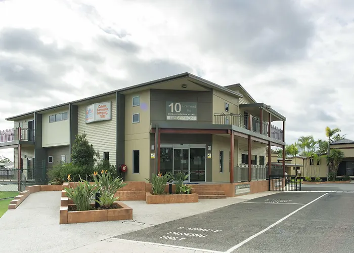 Ping Pong hotel: Brisbane Holiday Village