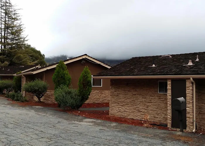 Cabin: Mountain Trail Lodge And Vacation Rentals