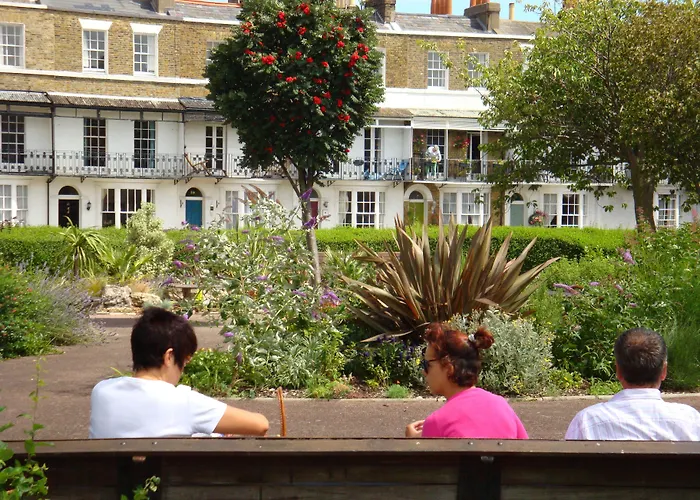 Spencer Court