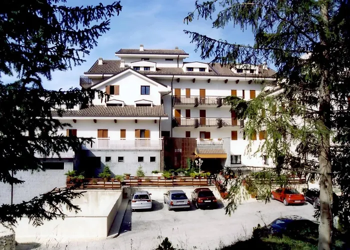 Hotel sulla spiaggia: Grand Hotel delle Rocche