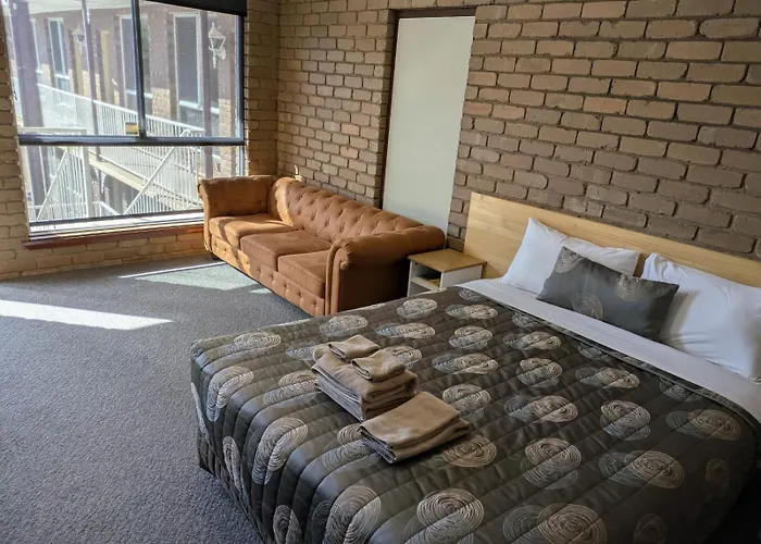 Pet Friendly hotel: Albury Classic Motor Inn