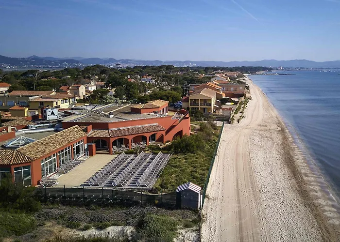 Hotels with pool Ibis Thalassa Hyeres Plage