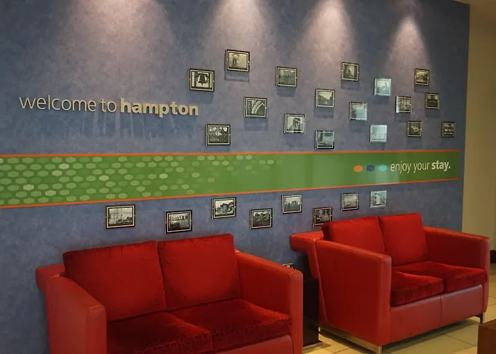 Pet Friendly hotel: Hampton By Hilton Luton Airport