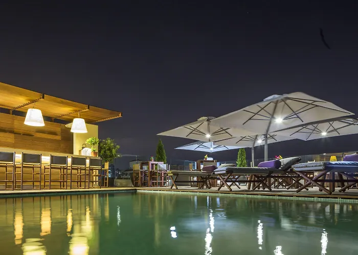 Hotel with pool: O Monot Boutique Hotel Beirut