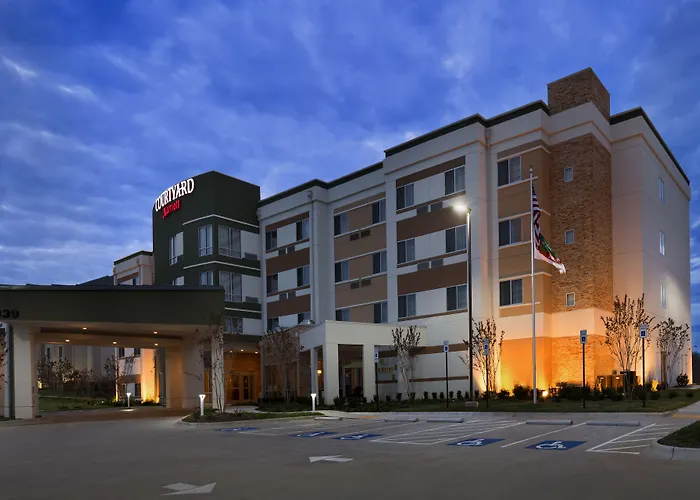 Pet Friendly hotel: Courtyard By Marriott Little Rock North