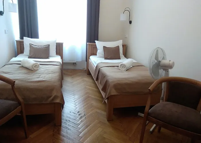 3 star hotels Merlin
