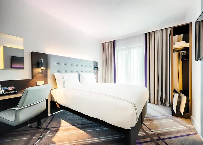 Hotel: Premier Inn Wiesbaden City Centre