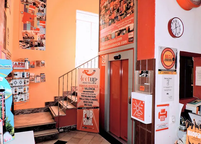 Feetup Home Backpackers