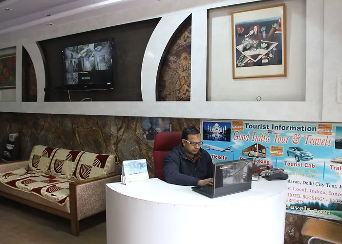 Hotel Su Shree Continental Dx 5 Mins From New Delhi Railway Station & Free Car Parking