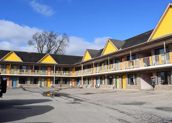 Falls Inn Near Casino Niagara By Oyo
