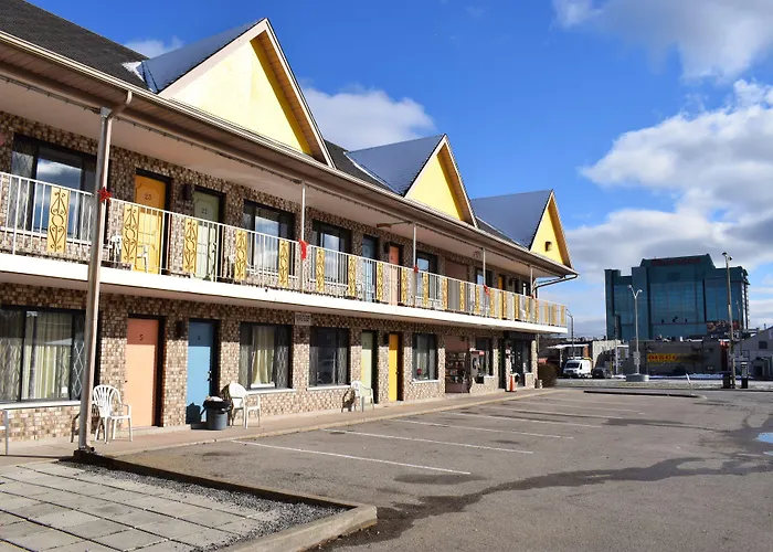 Falls Inn Near Casino Niagara By Oyo