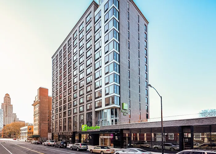 Hotel with view: Holiday Inn Brooklyn Downtown By Ihg