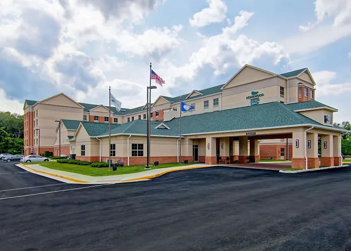 Hotel with view: Homewood Suites By Hilton Woodbridge