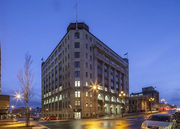 Hotel near College: Distinction Dunedin Hotel