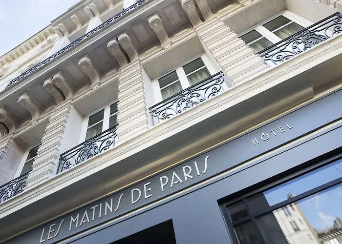 Hotel con piscina: Les Matins De Paris & Spa