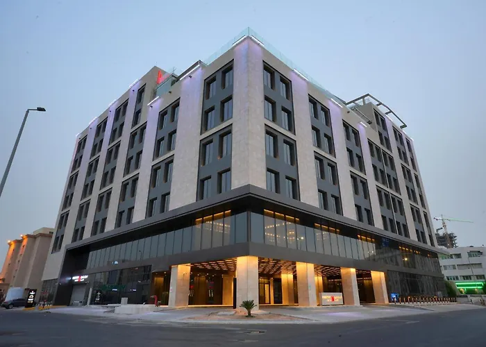 5 star hotel: Millennium Al Masar