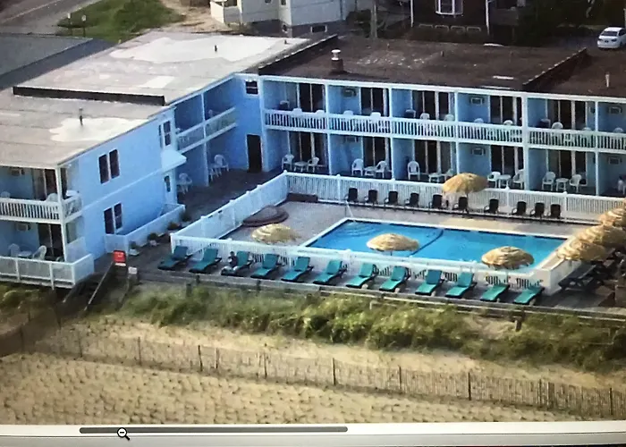 Hotel with view: Ocean Surf Resort