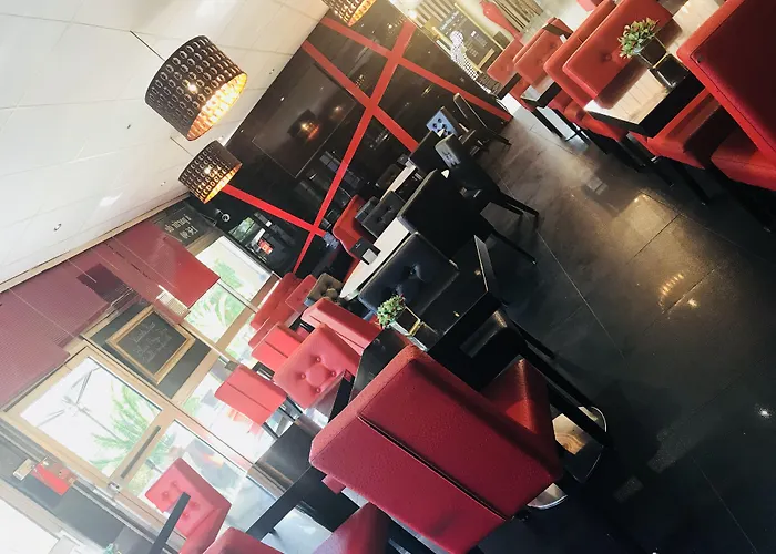 Airport Hotel: Grand Hotel De Nimes 4 Etoiles