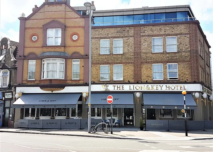 The Lion & Key Hotel