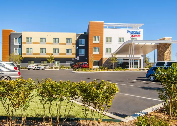 Fairfield Inn & Suites By Marriott San Antonio Brooks City Base