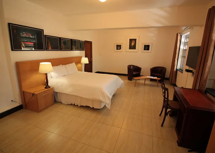 Troyeville Hotel
