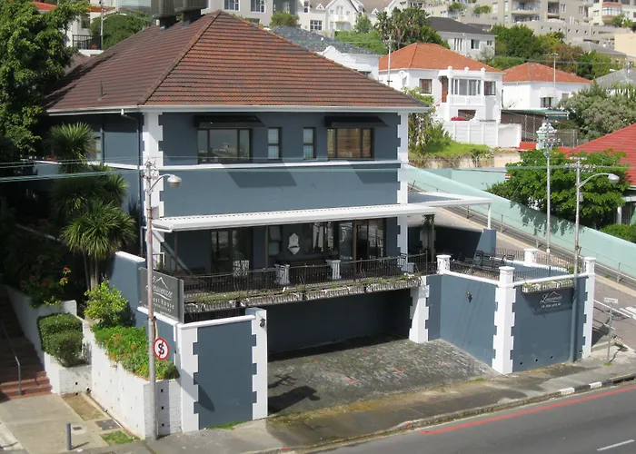 Leeuwenzee Guesthouse