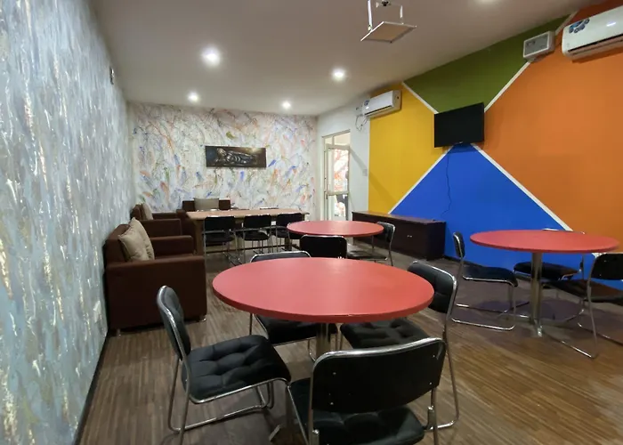 Guest house: Staayz Premium Gurgaon