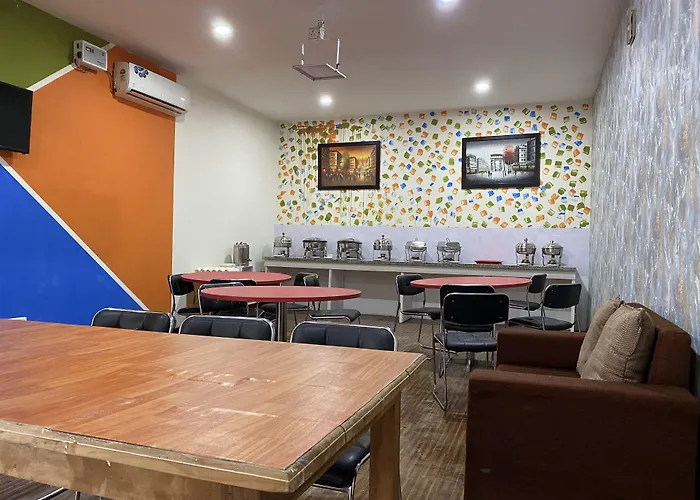 Guest house: Staayz Premium Gurgaon