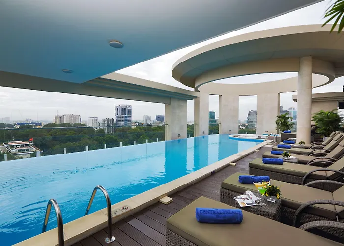 Resort: Central Palace Hotel