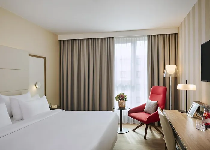 Hotel near College: Nh Collection Nuernberg City