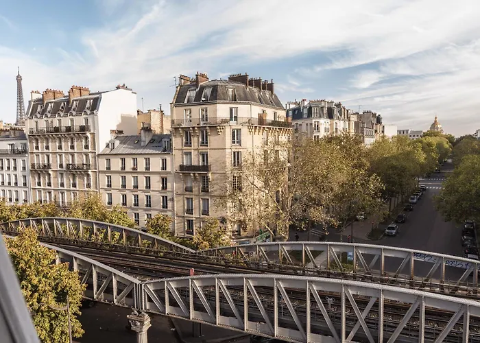 Hotel com vista: Hôtel Eiffel Segur