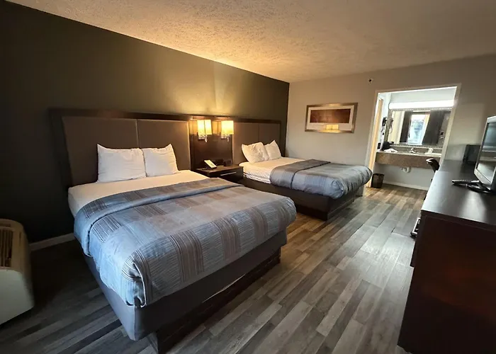 Luxury hotel only: Wilkes-Barre Inn & Suites