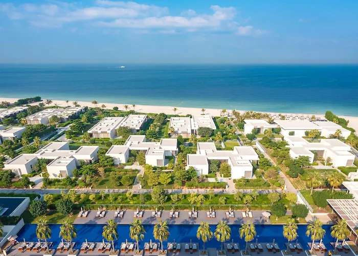 Hotel sulla spiaggia: Al Zorah Beach Resort