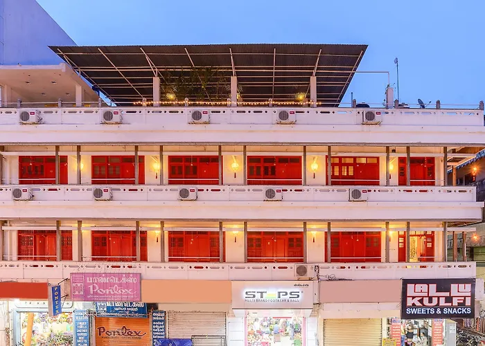 Itsy s Red Lotus Heritage, Promenade Beach