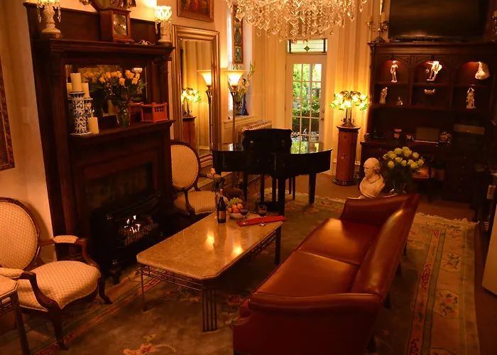 B&B only: Manayunk Chambers Guest House