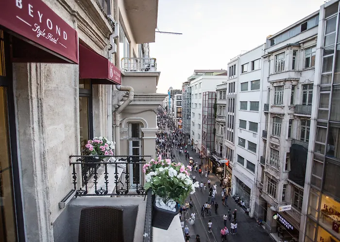 Resort: Bonne Sante Hotel